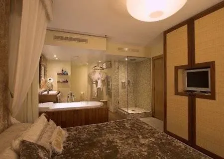 3.14 Hotel Cannes